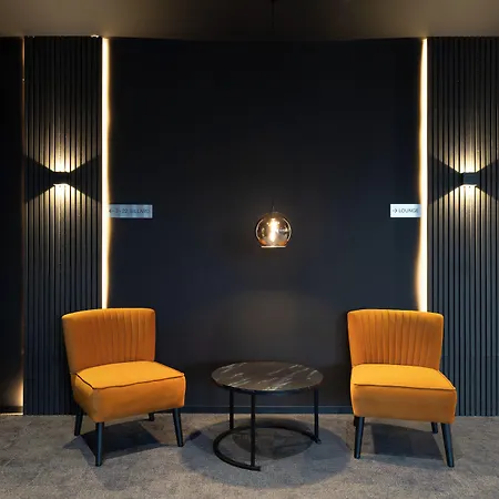 Juststay Muenchen & 3* 法特尔斯特滕